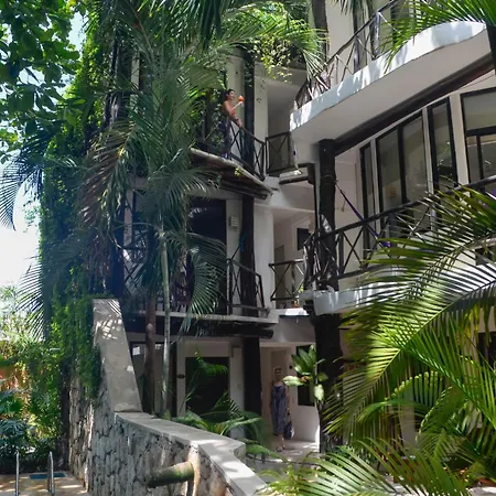 Siesta Fiesta Hotel - 5th Avenue