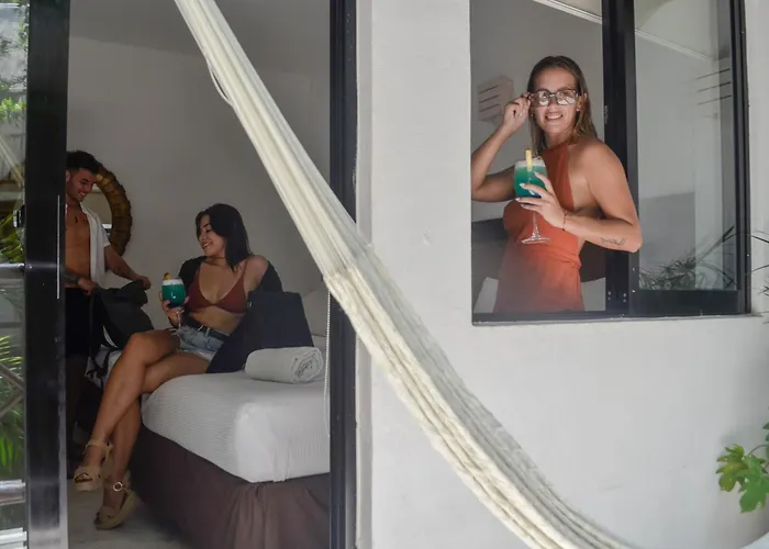 Siesta Fiesta - 5th Avenue (adults Only) Hotel